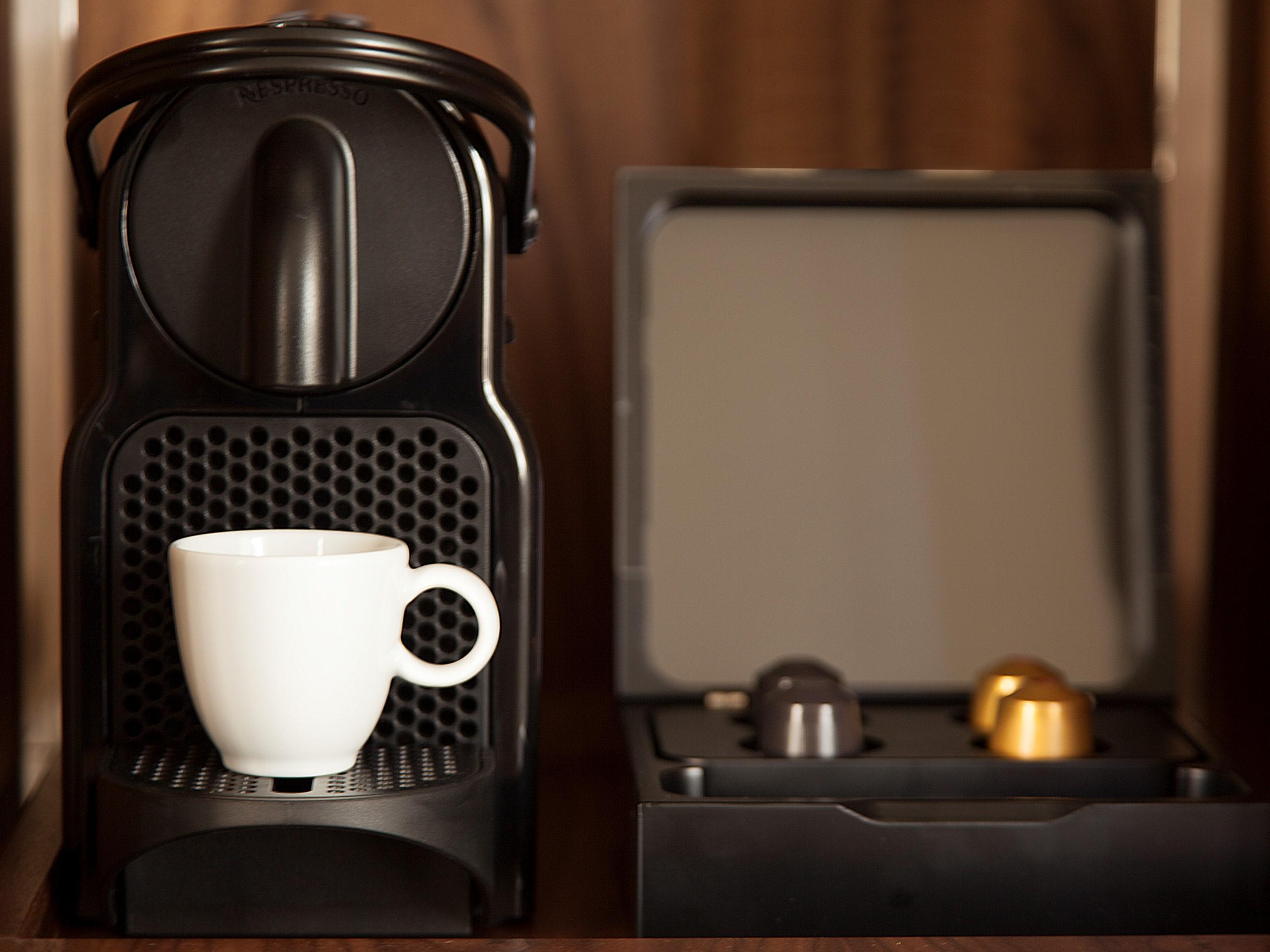 Corpo Santo Lisbon Historical Hotel Esterno foto A Nespresso Inissia coffee machine